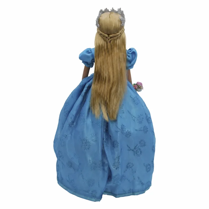 Vista posterior de muñeca de XV con vestido azul
